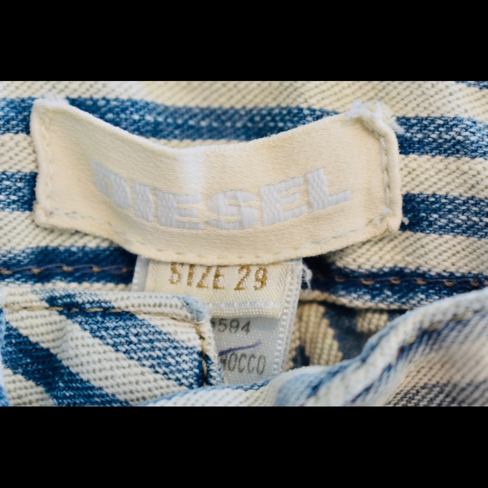 Size 29 - Diesel - Jean Shorts